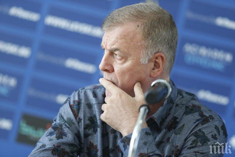 Сираков: Другата седмица Левски ще има нов треньор