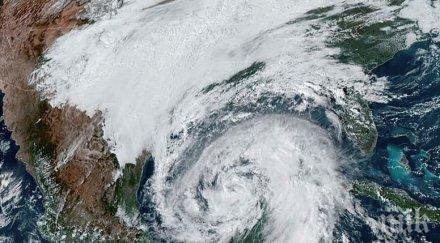 ураганът зета достигна бреговете луизиана