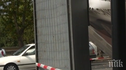 вятърът събори билборд деца рухна пано орлов мост