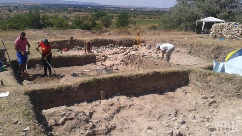 Археолози извършват спасителни разкопки в Русе