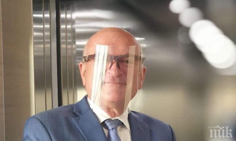 Димитър Главчев за носенето на маски: Не е признак на страх, а отговорност към другите