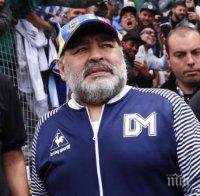 МИСТЕРИИТЕ ПРОДЪЛЖАВАТ: Откриха натъпкани догоре тайни сейфове на Марадона