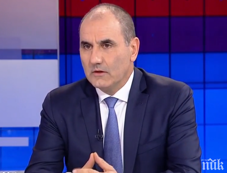 САМО В ПИК И РЕТРО: Дъщерята на Цветанов с нов апетитен пост (СНИМКИ)