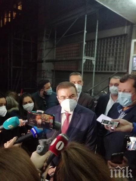 Костадин Ангелов с извънредна новина от Бургас: 50 хил. медици ще получат увеличение на заплатите