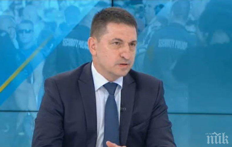 Вътрешният министър на тежки преговори за заплатите на пожарникарите 