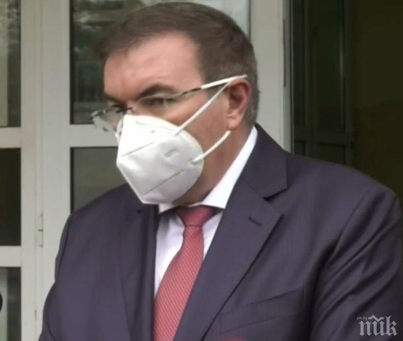 Министърът на здравеопазването разкри как ще се разпределят местата за заразени от COVID-19 по болници