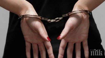 арестуваха момиче холандия заплашване учител отказал махне карикатура