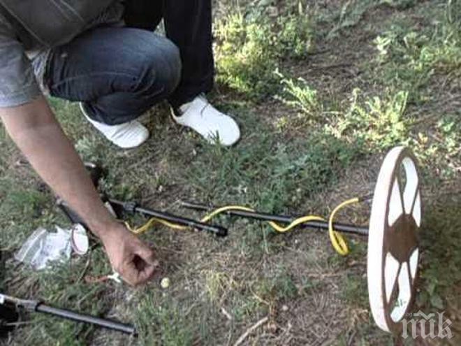 Спипаха иманяр в крачка, докато търси антики с металотърсач