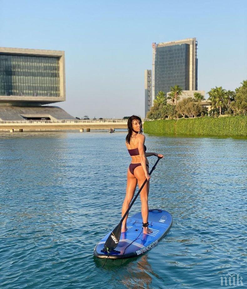 Зара нажежи Мрежата с тези горещи пози (СНИМКИ)