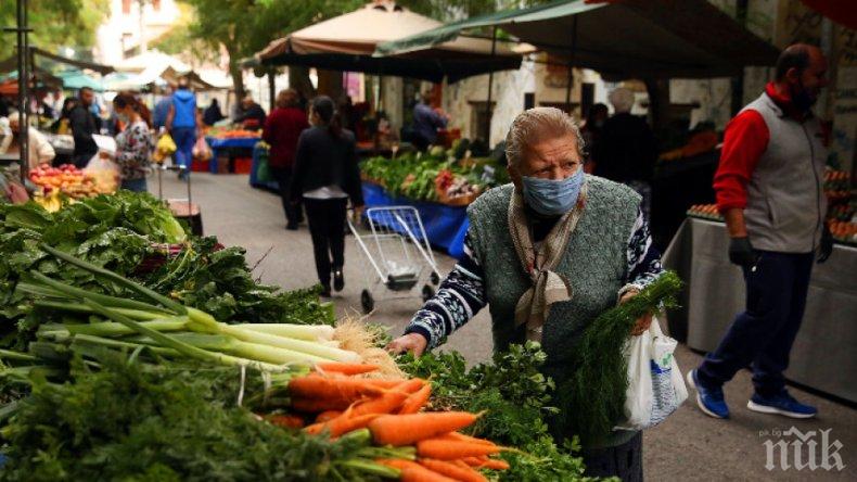 Трескаво пазаруване в Атина преди локдауна
