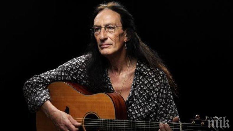 Отиде си Кен Хенсли - авторът на легендарната песен July morning