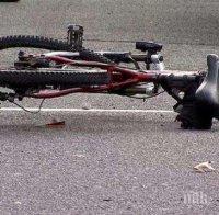 Няма такава катастрофа - велосипедист натресе моторист, вкара го в болница