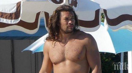 актьорът джейсън момоа шокиращо признание игра тронове затънах дългове