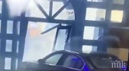 автомобил вряза полицейско управление лондон видео