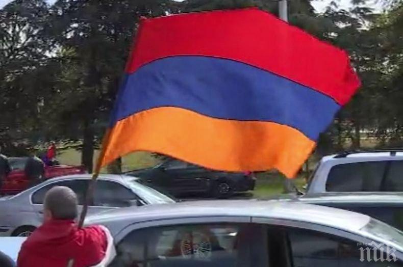От опозицията на Армения искат отмяна на участието на страната в споразумението за примирие в Нагорни Карабах