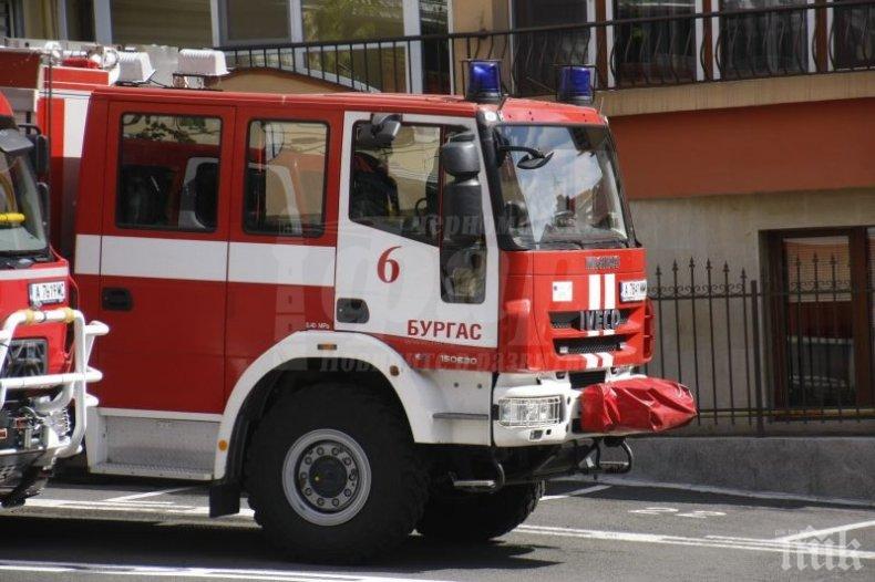 100 души са евакуирани заради пожара в Катуница