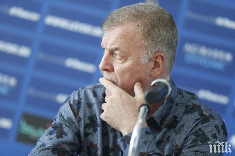 Сираков обяви интересна подробност за договора между Левски и Стоянович