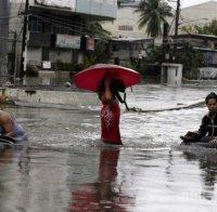 След тайфуна „Вамко“: Спасителни служби на Филипините се борят да спасят хиляди