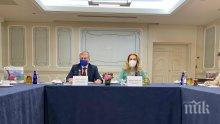 Вицепремиерът Николова пред турски туроператори: България има прекрасни възможности за зимни спортове