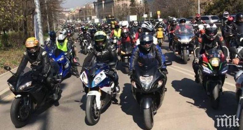 Пътна полиция с акция за мотористите
