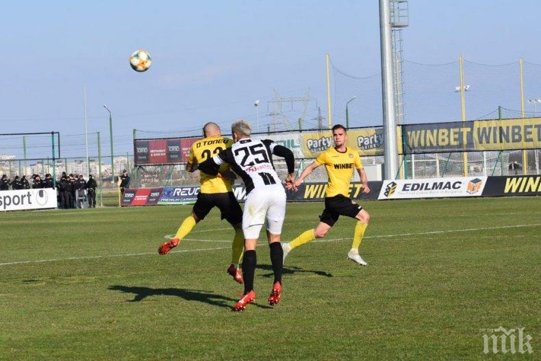 ТРАНСФЕРНА БИТКА: Пловдивските грандове и половин София кръстосват шпаги за суперталант (СНИМКА)