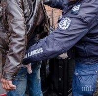 СПЕЦАКЦИЯ: Задържаха каналджия и 15 мигранти край Брегово