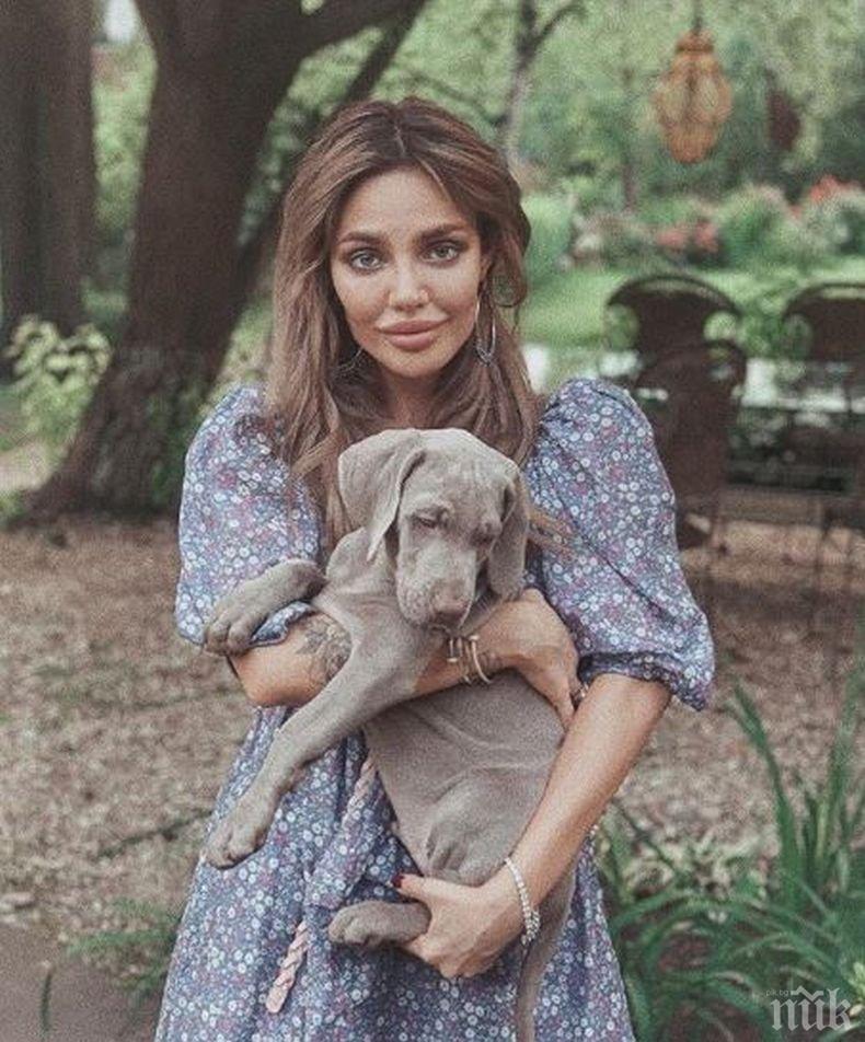 Страда ли Есмер за Благо? Рускинята сияе до красавец (СНИМКА)