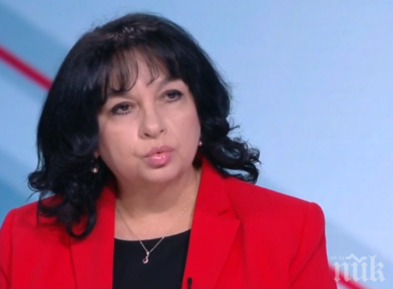 Министър Петкова: Правителството прави всичко, за да опази живота и здравето на хората 