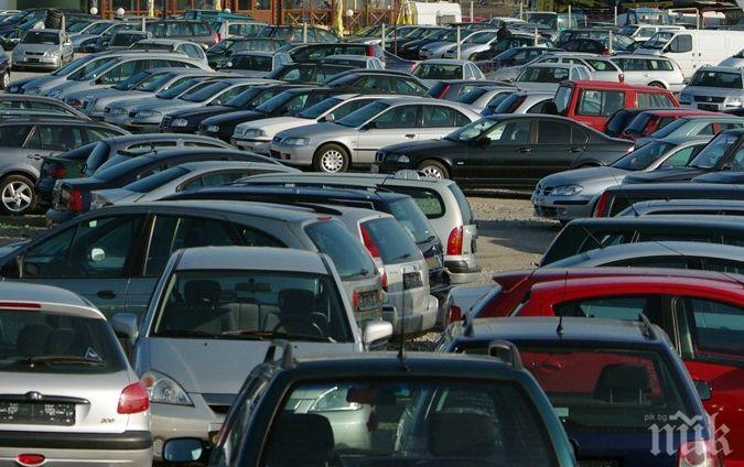 Пазарът на автомобили бележи огромен срив