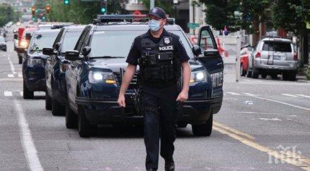 куршуми стрелба магазин сащ ранени