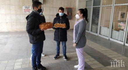 ученици дарение лекарите covid отделението мбал добрич