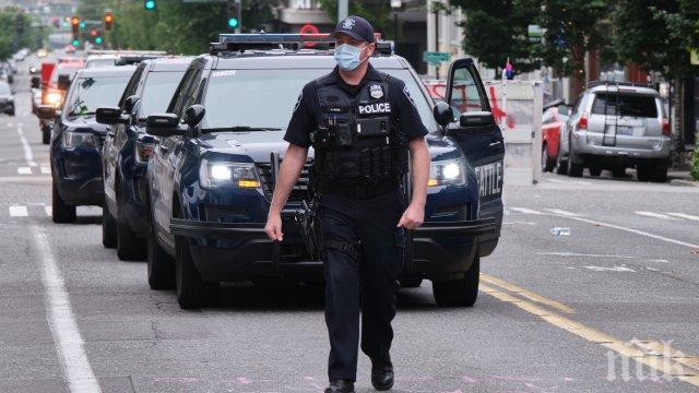 КУРШУМИ: Стрелба пред магазин в САЩ, има ранени