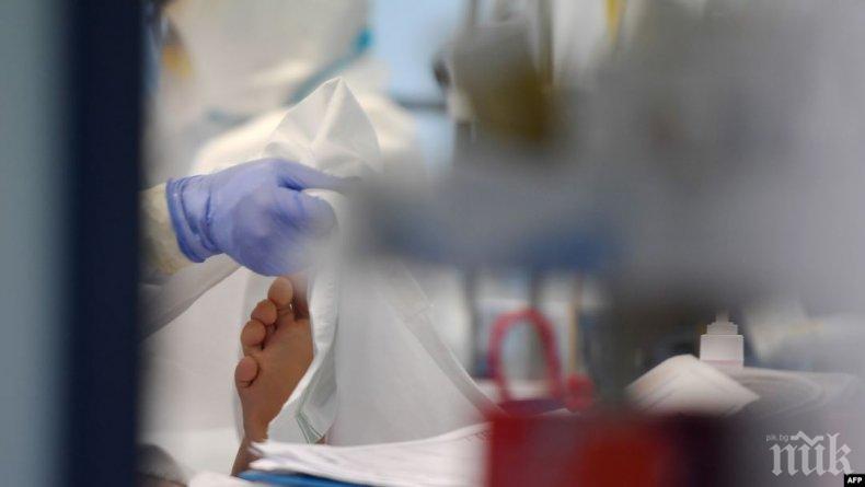 Учен обясни защо тежко болните от COVID-19 умират по-често през нощта