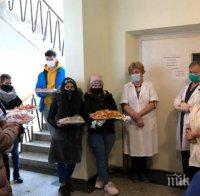 Ученици от Павликени навиха баници за COVID лекари