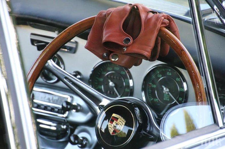 Апаш задигна 250 кг брикети и 5 кутии цигари от Порше