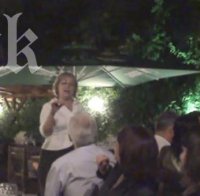 Супершоу! Цецка Цачева пее на градус пред актива на ГЕРБ (видео)