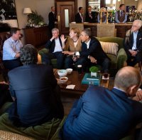 Путин се извини за успали се на Г20 колеги Меркел и Камерън 