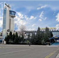 МО пред ПИК: На летището в Бургас има американски военен самолет, но той е там за учение