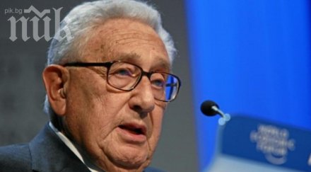 хенри кисинджър атакува сирия