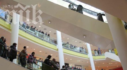 пик майката провесила детето мол сердика заради технополис