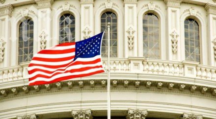 светът дърпа сащ натискат искаме война