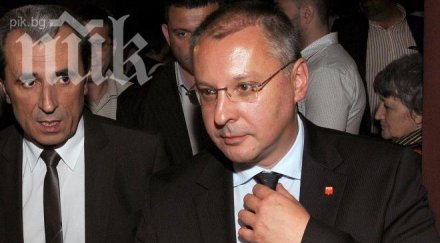 станишев герб плащат протестите