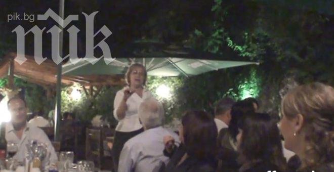 Супершоу! Цецка Цачева пее на градус пред актива на ГЕРБ (видео)