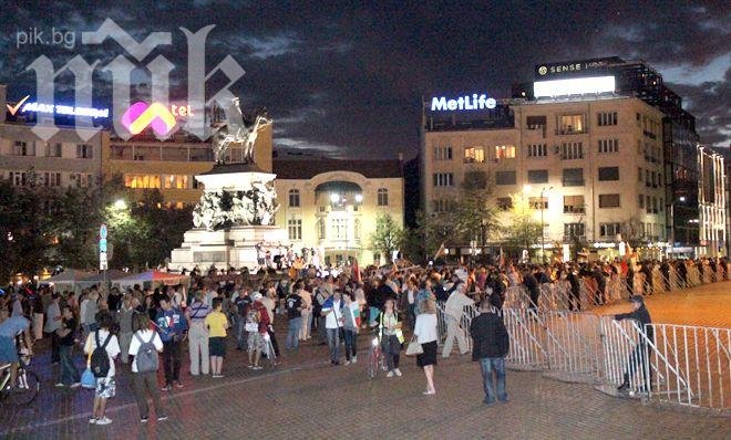 Протестът приключва с химна на България и без инциденти
