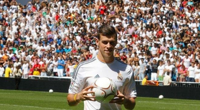 Бейл: Преживях огромен стрес това лято