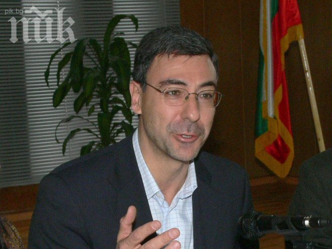 Даниел Вълчев стана татко