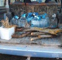 Митничари иззеха близо тон недекларирана ракия (СНИМКИ)