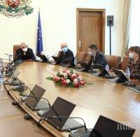 ПЪРВО В ПИК TV! Премиерът Борисов: Не искам да чувам за проблеми със заплащането на медиците от първа линия (ВИДЕО)