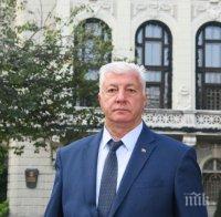 ИЗВЪНРЕДНО! Кметът на Пловдив по спешност в болница, оперират го