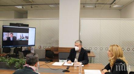 марияна николова разговаря гръцкия министър туризма хари теохарис